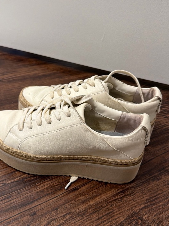 Dolce Vita Shoes - Dolce Vita size 7.5 Platform Espadrille Sneaker in Cream - Women's Lace-Up Shoe